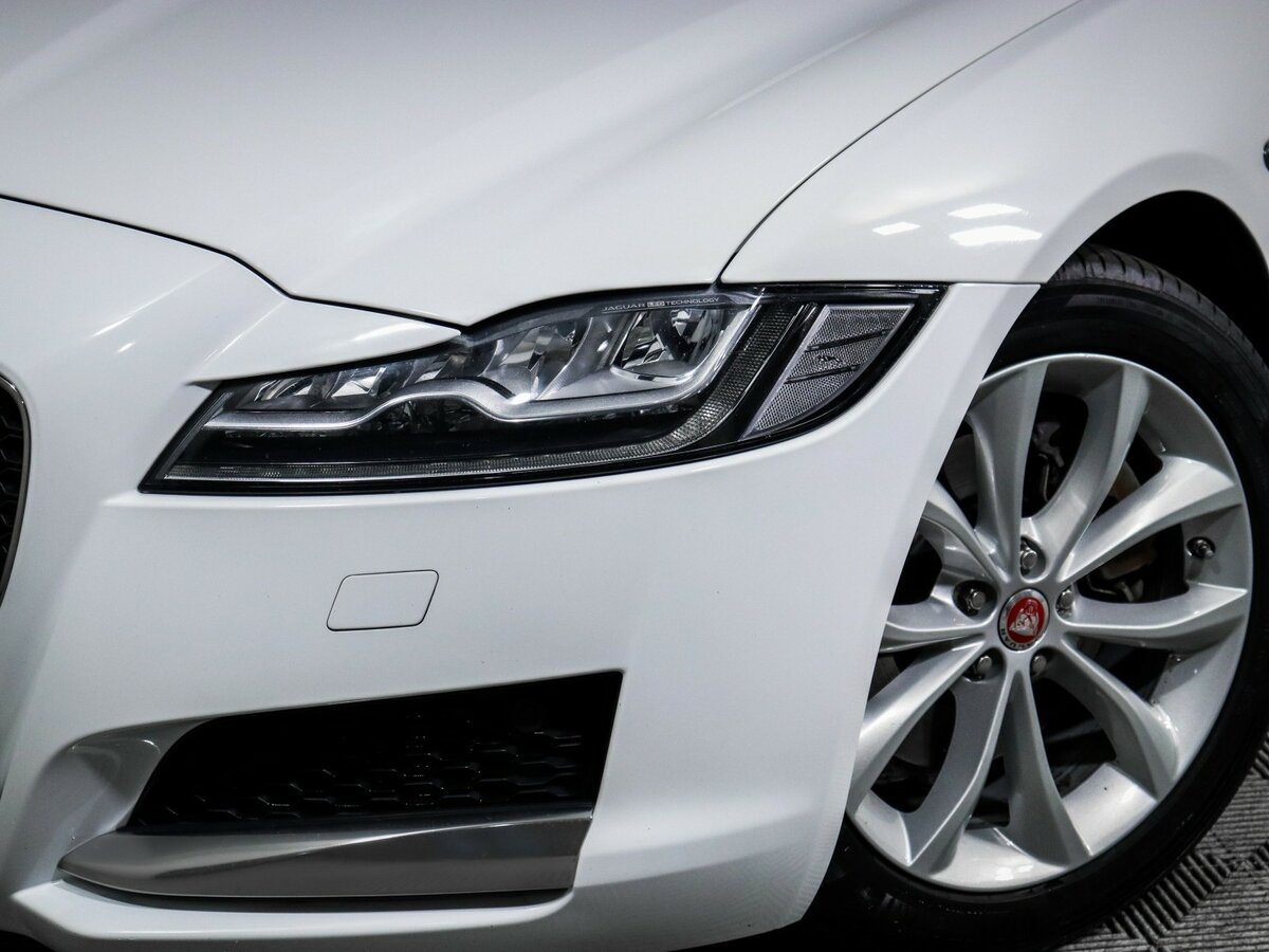 Jaguar XF II, 2018 Фото №13