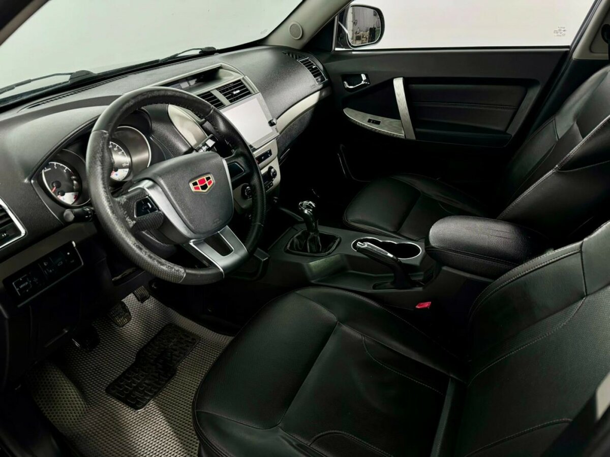 Geely Emgrand X7 I Рестайлинг, 2016 Фото №8