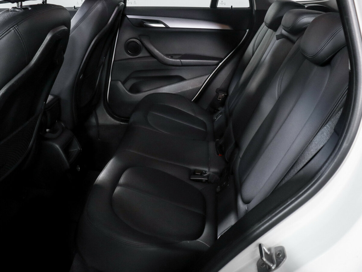 BMW X1 20i xDrive II (F48), 2016 Фото №10