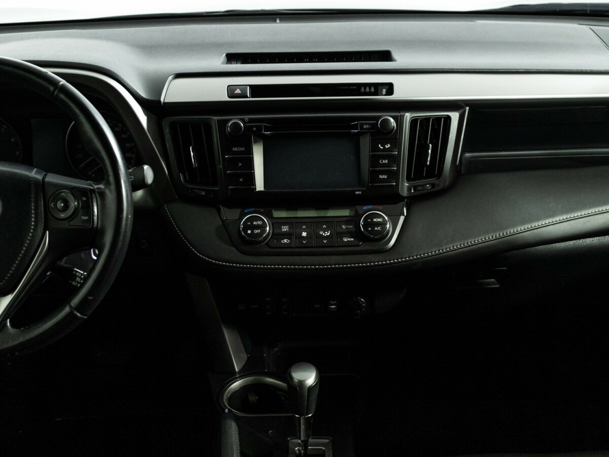 Toyota RAV4 IV (XA40) Рестайлинг, 2016 Фото №12
