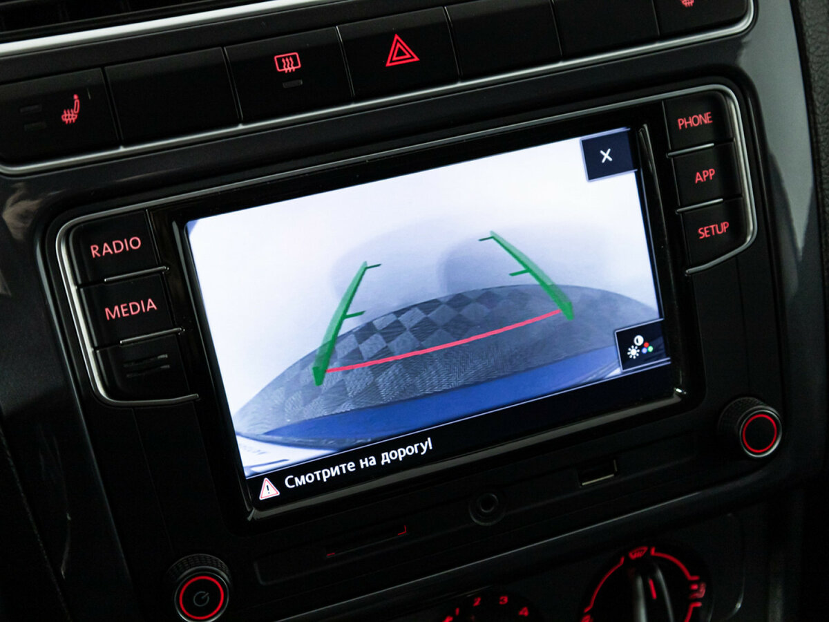 Volkswagen Polo V Рестайлинг, 2020 Фото №15