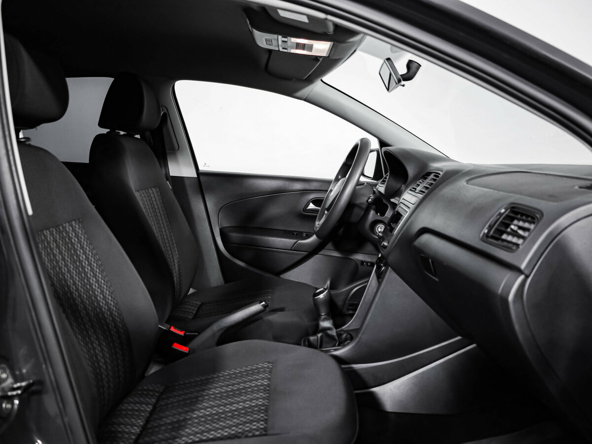 Volkswagen Polo V Рестайлинг, 2018 Фото №17