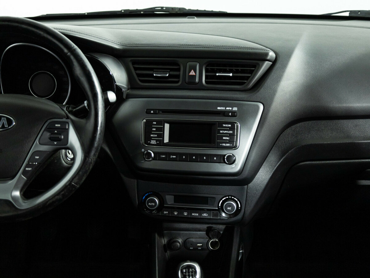 Kia Rio III Рестайлинг, 2016 Фото №14