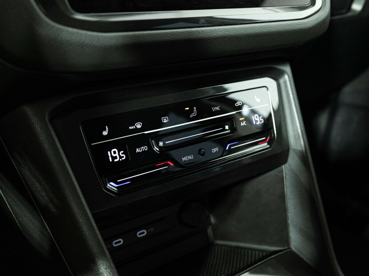 Volkswagen Tiguan II Рестайлинг, 2022 Фото №15