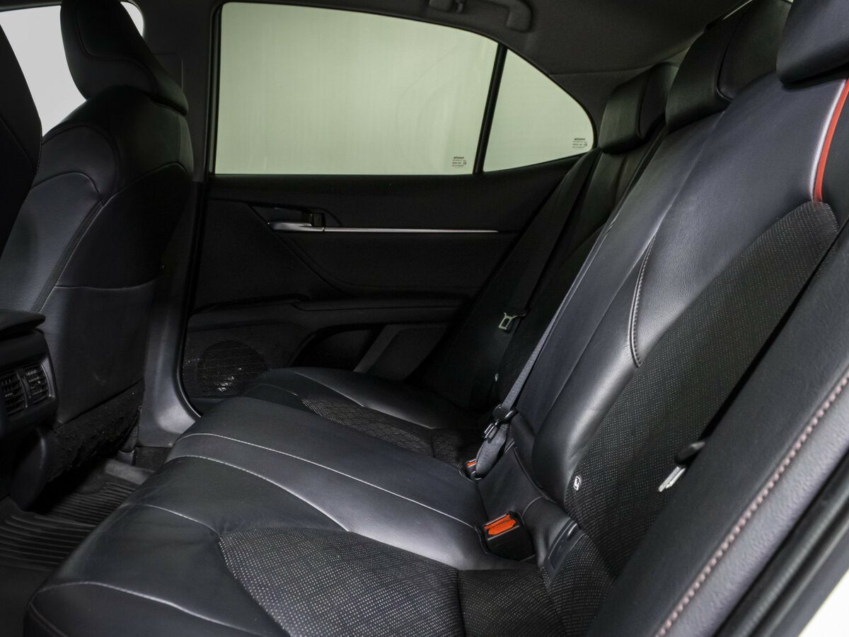 Toyota Camry VIII (XV70) Рестайлинг, 2021 Фото №8