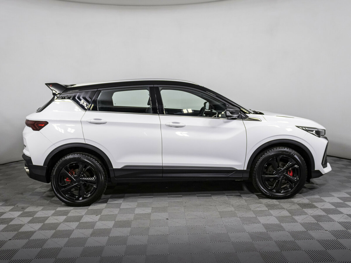 Geely Coolray I Рестайлинг, 2023 - 17 500 км. | Фото №4